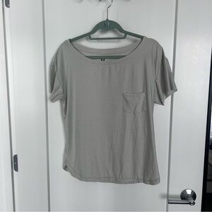 wide neck vuori workout top